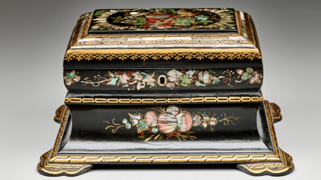 Tea Things-Tea Caddy from the 19th century tea thing-tea caddy-19th century